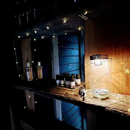 Ferienhaus The Enchanted With Jacuzzi
