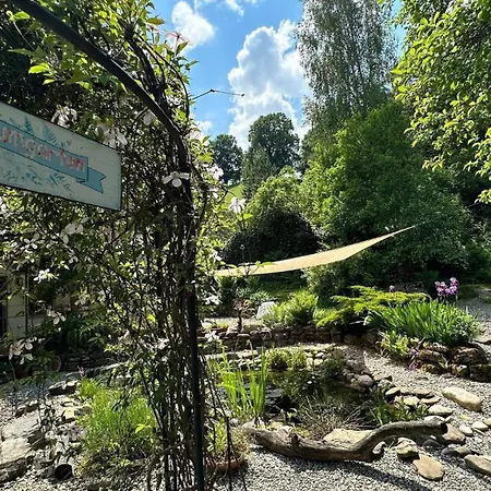The Enchanted With Jacuzzi Ferienhaus *