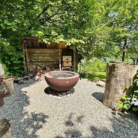 The Enchanted With Jacuzzi Ferienhaus Heimberg