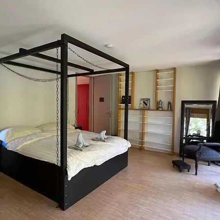 Ferienhaus The Enchanted With Jacuzzi *