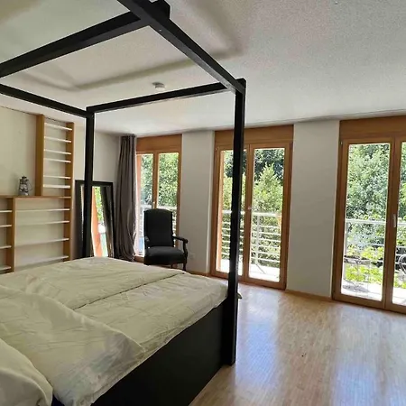 Ferienhaus The Enchanted With Jacuzzi
